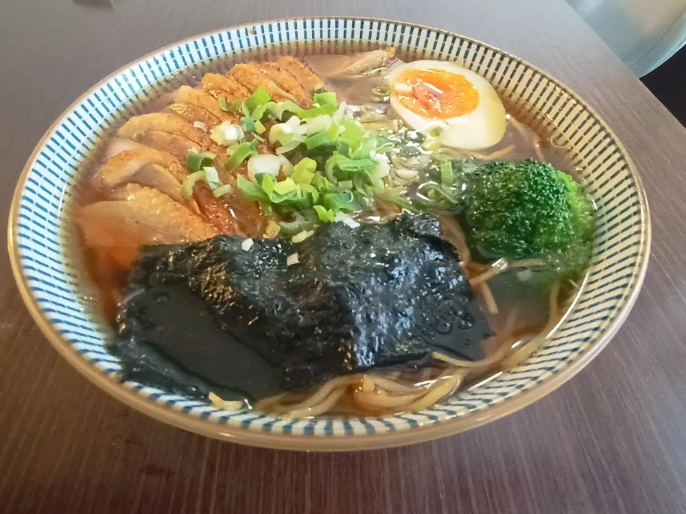 Soupe de Nouilles Japonaises Au Canard Laqué